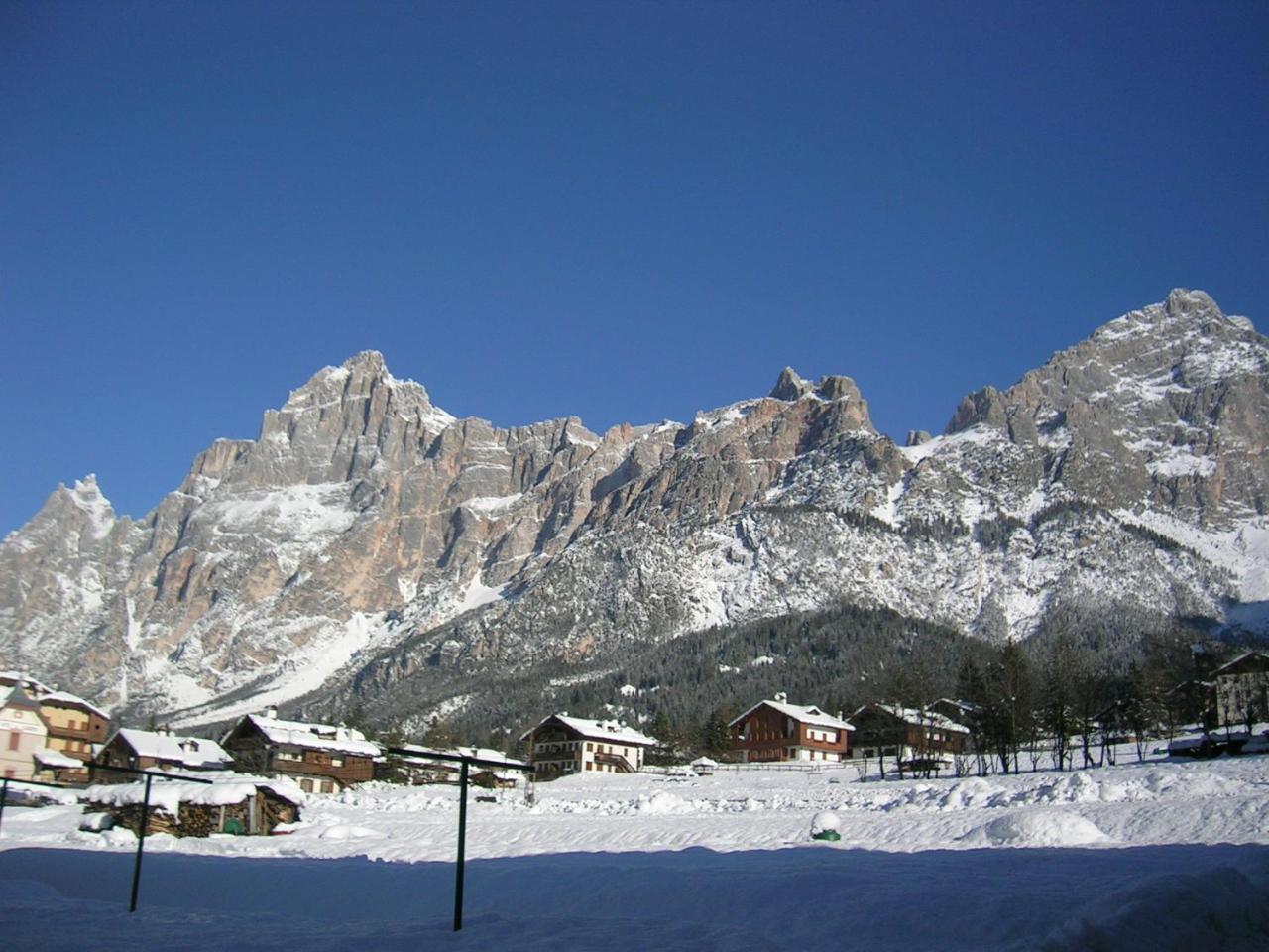 Hotel Albergo Dolomiti San Vito di Cadore Exterior photo